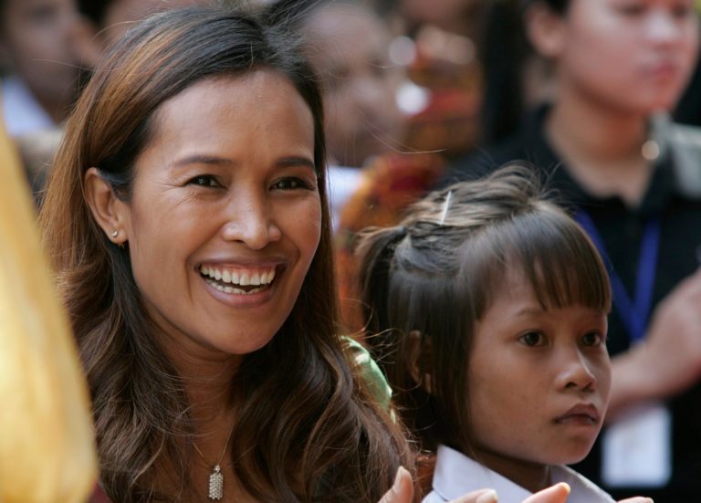 නැවුම් වනයේ දී නැතිවූ මල් දම – සෝමාලි මෑම්