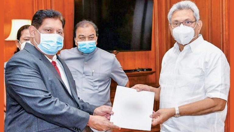 පාස්කු කොමිසමේ නිර්දේශ ගැන සොයන ඇමැති අන ු කමිටු වාර්තාව හෙට ජනපති අතට