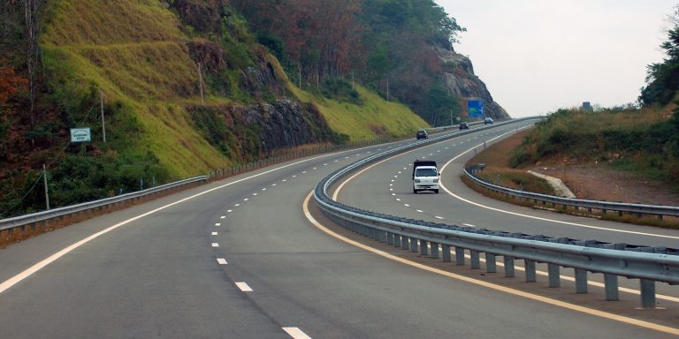 අලුත් අවුරුද්දේ අධිවේගයේ ආදායම ඉහළට