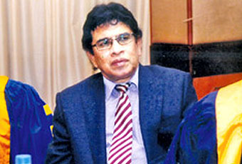 එස්.එල්.එස්. ලොකු පුටුව වෛද්‍ය නිහාල් ජයතිලක ට