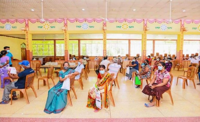 දිස්ත්‍රික් 9ක අද කොවිඩ් එන්නත් දෙන මධ්‍යස්ථාන මෙන්න