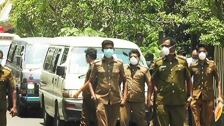සෞඛ්‍ය වෘත්තීය සමිති 4ක් හෙට  වර්ජනයක