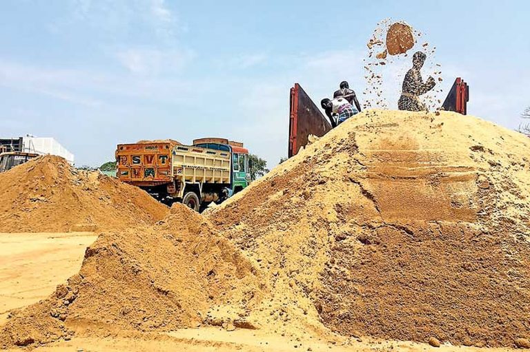 ඛනිජ කැණීම් හා ප්‍රවාහන බලපත් කාලය දිගු වෙයි