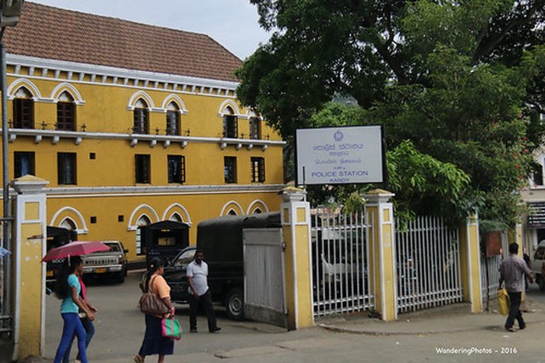මහනුවර පොලීසියේ 60කට කොරෝනා
