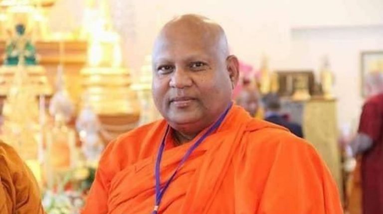 අමෙරිකාවේ ධවල මන්දිරයේ බොදු උත්සවයට ප්‍රථම වරට ශ්‍රී ලාංකික හිමිනමක්