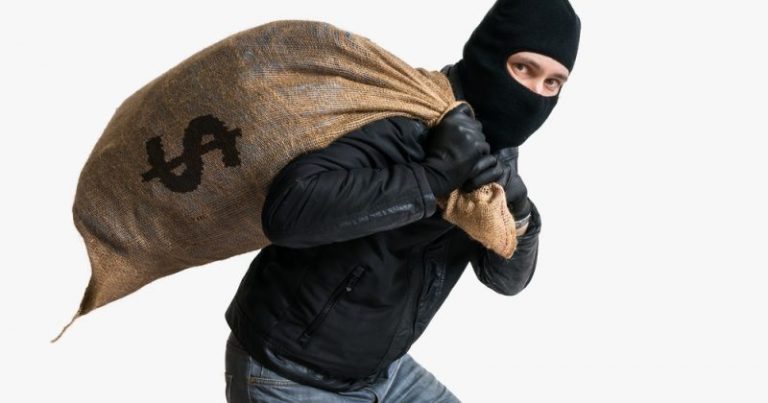 අනුරාධපුරයේ බැංකු කොල්ලයක් ව්‍යාර්ථවේ