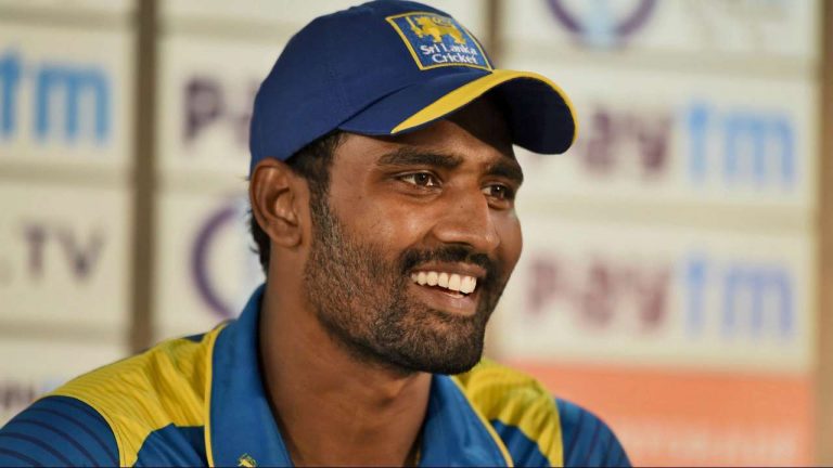 තිසර පෙරේරා ජාත්‍යන්තර එක්දින පිටියෙන් සමුගනී