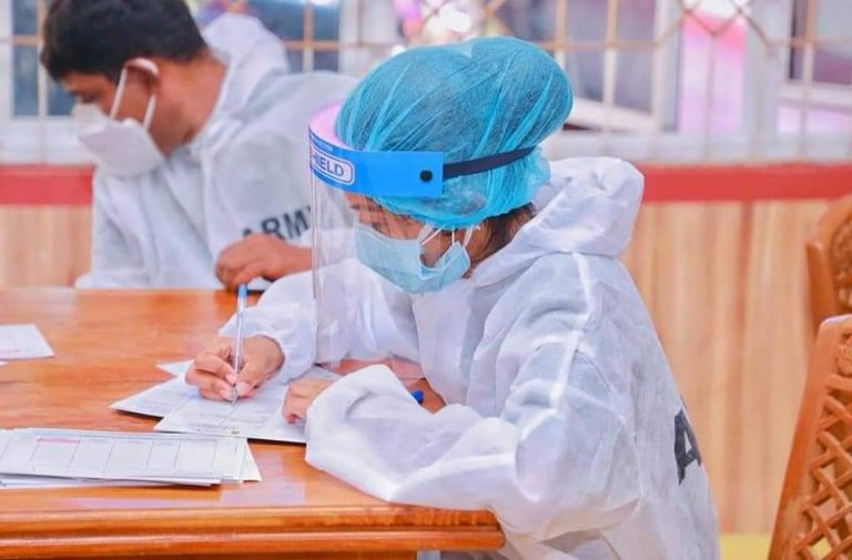 අද කොවිඩ් එන්නත් මධ්‍යස්ථාන 270ක් රට පුරා