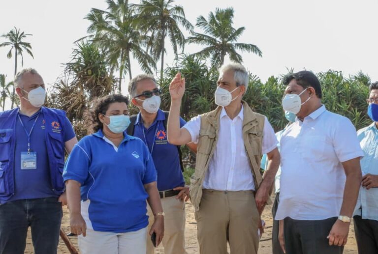 එක්ස්ප්‍රස් පර්ල් ගැන හානි තක්සේරුවට ආ ජගත් පරිසර විශේෂඥයෝ වැඩ අරඹති