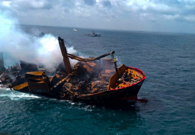 ගිනිගත් නෞකාවේ මෙරට නියෝජිතායතනයේ ප්‍රධානියා රහස් පොලීසිය හමුවට
