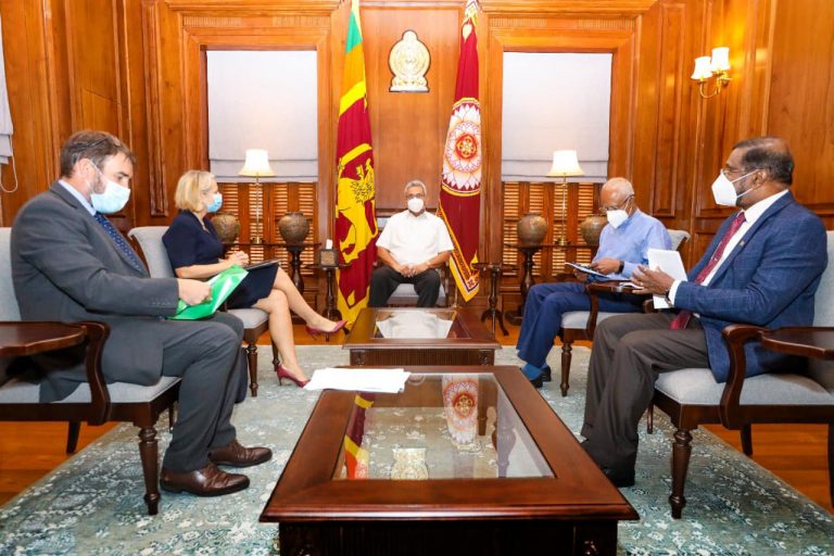 එක්ස්ප්‍රස් පර්ල් නැවෙන් වූ හානිය අධ්‍යයනයට ජනපති බ්‍රිතාන්‍යයේ සහය ඉල්ලයි