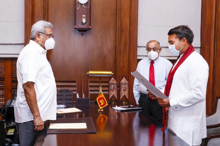 ඇමති නාමල්ට රාජ්ය ඇමති ධුරයක් ඇමති නාමල්ට රාජ්ය ඇමති ධුරයක්