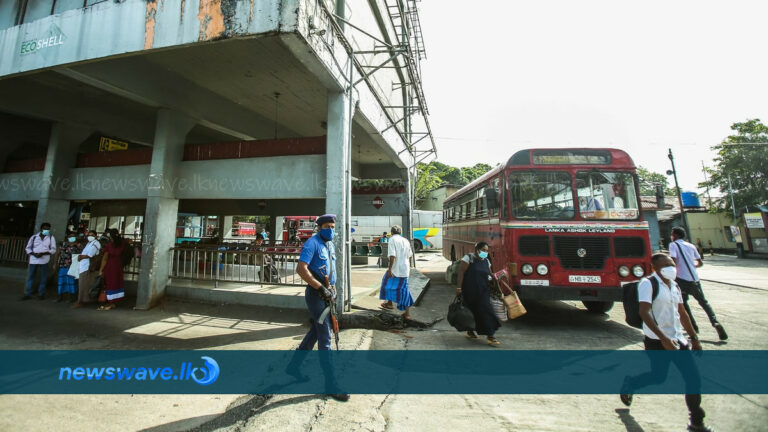 ලංගම බස් හෙට වැඩ – ආරක්ෂාවත් ඉල්ලයි ලංගම බස් හෙට වැඩ – ආරක්ෂාවත් ඉල්ලයි