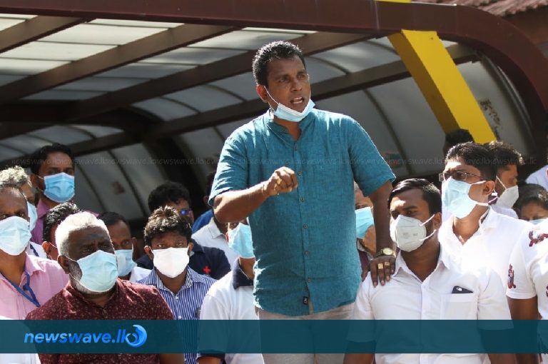 සෞඛ්ය වෘත්තිය සමිති විරෝධතාවක සෞඛ්ය වෘත්තිය සමිති විරෝධතාවක
