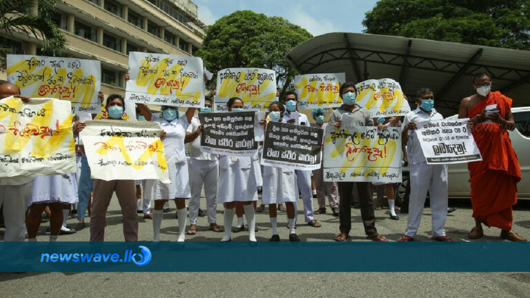 වෘත්තීය සමිති 44ක් අද වරුවක් වැඩවරන සූදානමක් වෘත්තීය සමිති 44ක් අද වරුවක් වැඩවරන සූදානමක්
