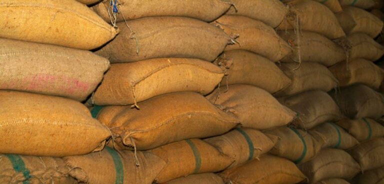 සහල් හිඟයක් ඇතිවෙන්නෙ නෑ – ඇමති මහින්ද අමරවීර සහල් හිඟයක් ඇතිවෙන්නෙ නෑ – ඇමති මහින්ද අමරවීර