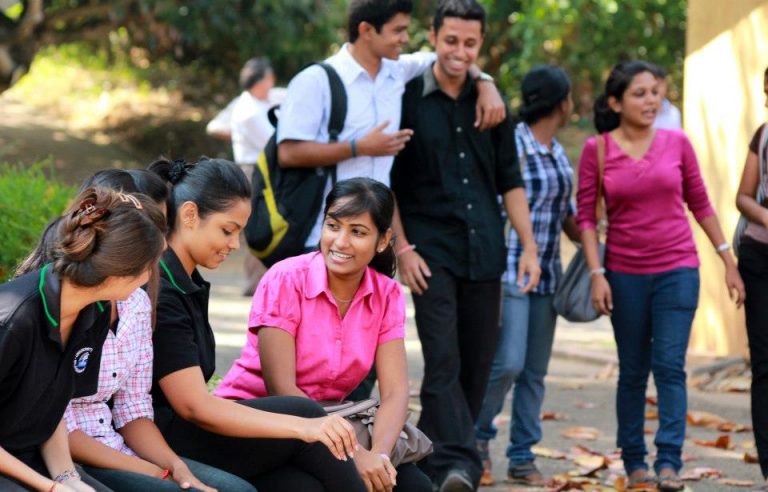 විශ්ව විද්‍යාලවලට බඳවා ගැනීමේ  අයදුම්පත් භාරගැනීම කල් යයි
