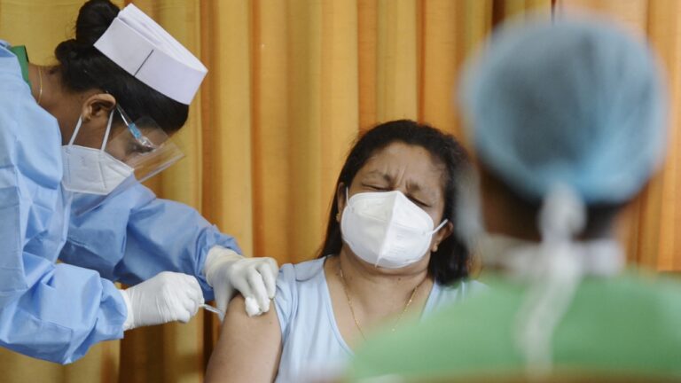 අද කොවිඩ් එන්නත් දෙන මධ්‍යස්ථාන මෙන්න