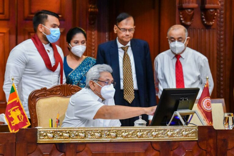උද්ඝෝෂණ කරන අය කළ යුතු දේ ජනපති කියයි