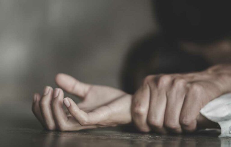 ආධුනික කොස්තාපල්වරියකට අතවර කලාට සෙවනගල  ස්ථානාධිපති රිමාන්ඩ්