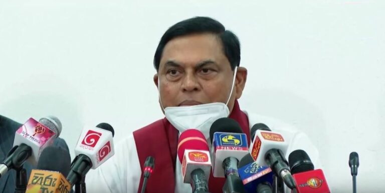 “ඇතැම්විට පියකුට මෙන් අමිහිරි දේ කරන්නත් සිදුවේවි” – ඇමති බැසිල් පළමු මාධ්ය හමුවේදී කී දේ “ඇතැම්විට පියකුට මෙන් අමිහිරි දේ කරන්නත් සිදුවේවි” – ඇමති බැසිල් පළමු මාධ්ය හමුවේදී කී දේ