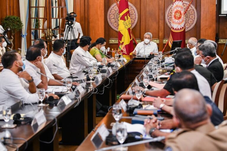 මාසයකදී උද්ඝෝෂණ 120ක් – වසංගත පාලනයට ජනතා සහය මදි – වෛද්යවරු ජනපතිට කියති මාසයකදී උද්ඝෝෂණ 120ක් – වසංගත පාලනයට ජනතා සහය මදි – වෛද්යවරු ජනපතිට කියති