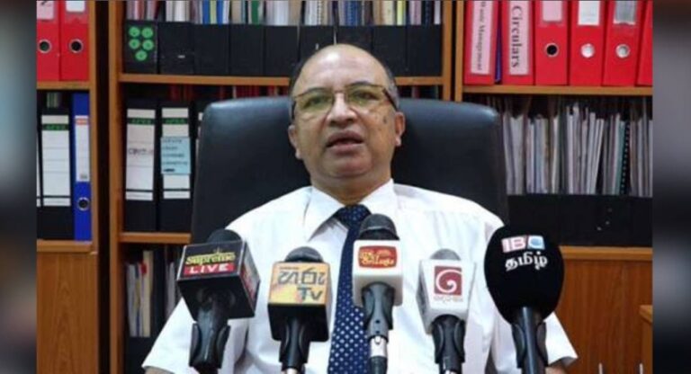 හෙට සිට යළිත් පෙර තිබූ සෞඛ්ය නීතිරීති වලංගුයි හෙට සිට යළිත් පෙර තිබූ සෞඛ්ය නීතිරීති වලංගුයි