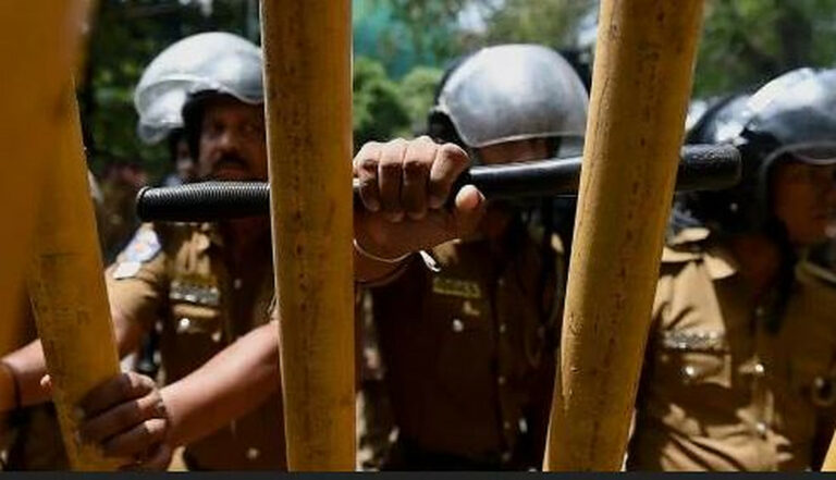 උද්ඝෝෂණ ඇතුළු කිසිදු රැස්වීමක් යළි දැනුම් දෙනතෙක් බෑ උද්ඝෝෂණ ඇතුළු කිසිදු රැස්වීමක් යළි දැනුම් දෙනතෙක් බෑ