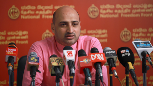 ”දෛනික කොවිඩ් ආසාදිතයින් 5000 පැනල – ජනපතිවත්  නොමඟ යවනවා” – මුසම්මිල්