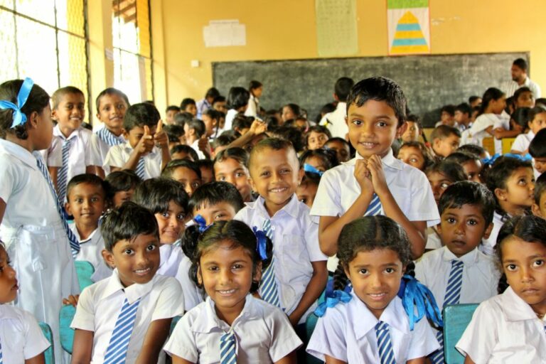 අදියර හතරකින් පාසල් විවෘත වෙන හැටි