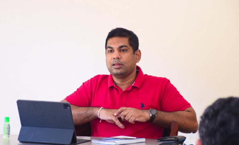 ආනයනික හාල්මැස්සන්-කරවලවලට අලුත් බද්දක් දැම්මේ නෑ ආනයනික හාල්මැස්සන්-කරවලවලට අලුත් බද්දක් දැම්මේ නෑ