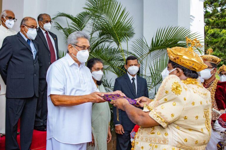 මොන බාධක ආවත් අතහැරිය නොහැකි ජාතික යුතුකම් ඉටුකරනවා – ජනපති