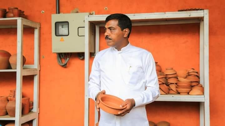 තවත් රාජ්ය ඇමතිවරයකුට කොවිඩ් තවත් රාජ්ය ඇමතිවරයකුට කොවිඩ්