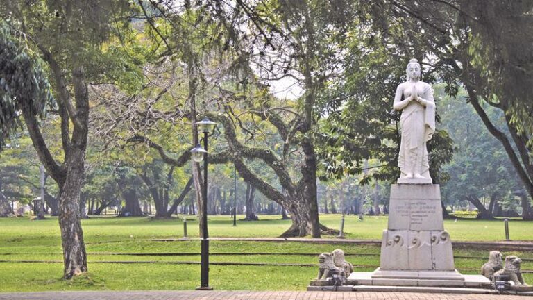 පළමු වතාවට 24 පැයේ එන්නත්කරණ මධ්‍යස්ථානයක්