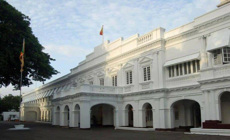 කොටුවෙන් පිට යන්න විදේශ අමාත්‍යංශයට අවසර