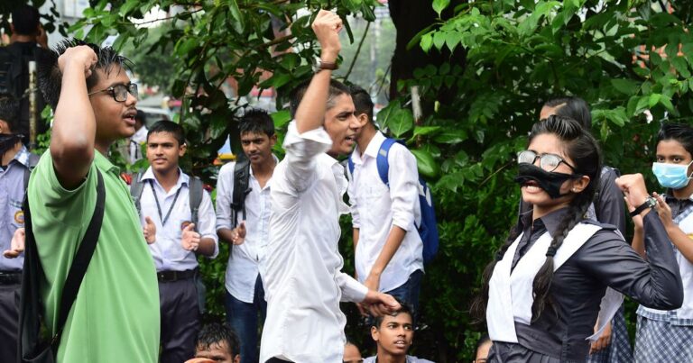 සරසවි සිසුන්ගෙන් උණුසුම් වූ යුද හමුදා රෝහල සරසවි සිසුන්ගෙන් උණුසුම් වූ යුද හමුදා රෝහල