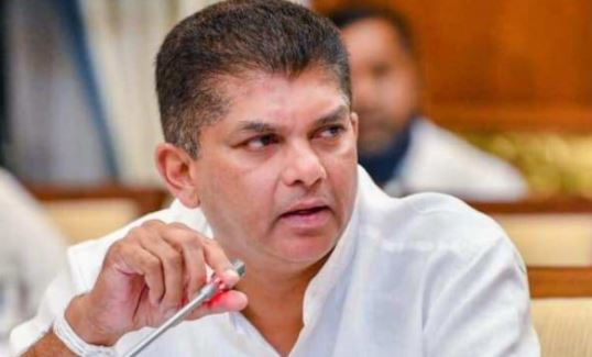 රාජ්‍ය ඇමතිගේ බන්ධනාගාර නාඩගම ගැන සොයන්න  කුසලා සරෝජනී පත්කරයි