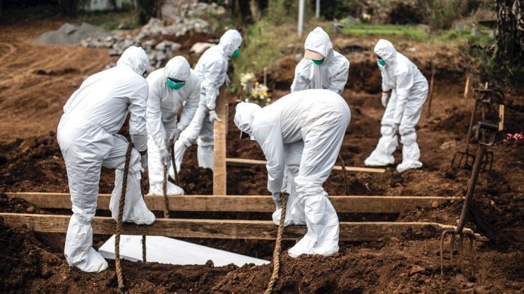 කොරෝනාව ලෝකයේම ආයු අපේක්ෂා අඩුකරයි – වැඩිම බලපෑම ඇමරිකාවට කොරෝනාව ලෝකයේම ආයු අපේක්ෂා අඩුකරයි – වැඩිම බලපෑම ඇමරිකාවට