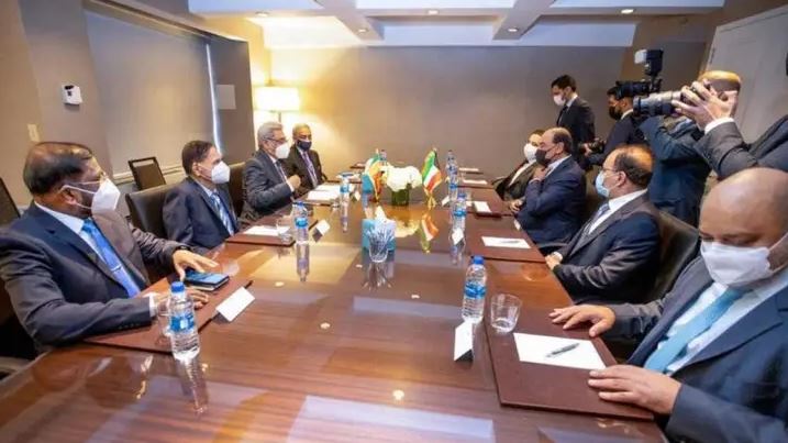ජනපති සහ කුවේට් අගමැති අතර හමුවක් – නව ආයෝජන සඳහා කුවේටයට ආරාධනා