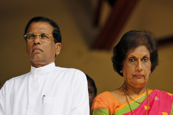 බණ්ඩාරනායක ගුණ සමරුවේ දී චන්ද්රිකා මෛත්රීට දෙහි කපයි බණ්ඩාරනායක ගුණ සමරුවේ දී චන්ද්රිකා මෛත්රීට දෙහි කපයි
