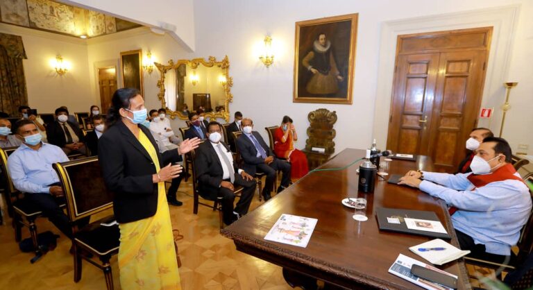 ඉතාලියේ ශ්‍රී ලාංකිකයෝ අගමැති හමුවෙති