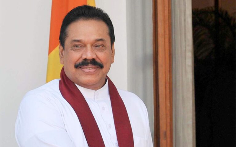 ගුරුවරුන් වෙනුවෙන් පළමුවරට රාජකාරි හැඳුනුම්පතක් – අගමැති (🎥) ගුරුවරුන් වෙනුවෙන් පළමුවරට රාජකාරි හැඳුනුම්පතක් – අගමැති (🎥)