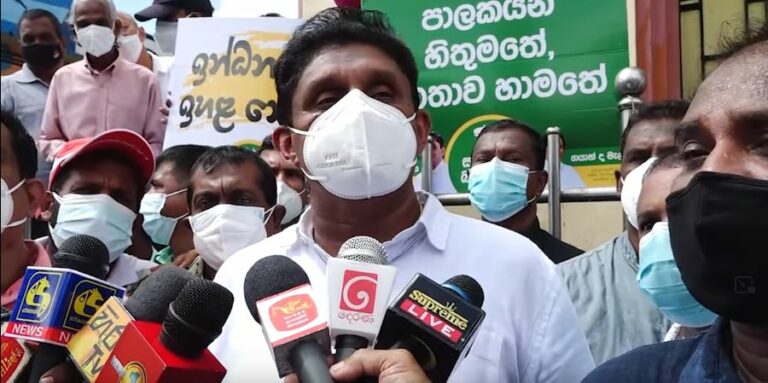 බඩුමිලට එරෙහිව විපක්ෂ නායක පාරට බහී බඩුමිලට එරෙහිව විපක්ෂ නායක පාරට බහී