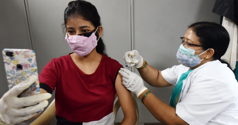 උසස්පෙළ සිසුන්ට එන්නත් දීම 21 දා සිට රටපුරා