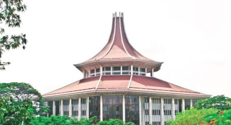 නව මහාධිකරණ විනිසුරුවරු 13 දෙනෙක් ජනපති අතින් පත්වීම් ලිපි ලබති නව මහාධිකරණ විනිසුරුවරු 13 දෙනෙක් ජනපති අතින් පත්වීම් ලිපි ලබති