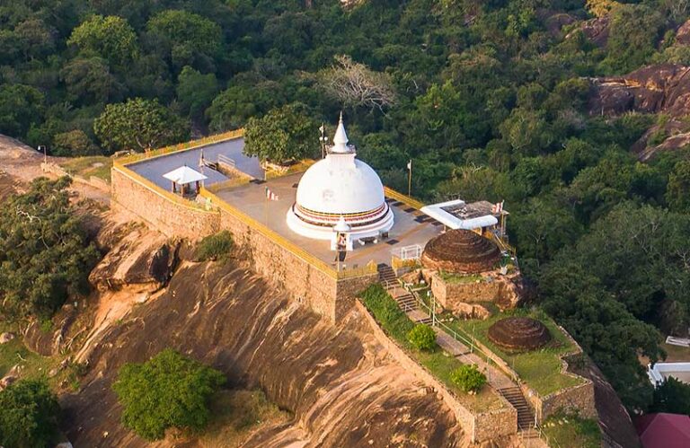 සිතුල්පව්ව පූජාභූමි ගැසට්ටුව අංගසම්පූර්ණ වෙයි සිතුල්පව්ව පූජාභූමි ගැසට්ටුව අංගසම්පූර්ණ වෙයි