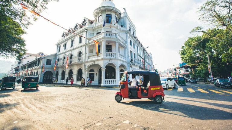 මහනුවරදී සිද්ධ වූ දේ ගැන පැතිරෙන කතා බොරු -ජනාධිපති කාර්යාලය