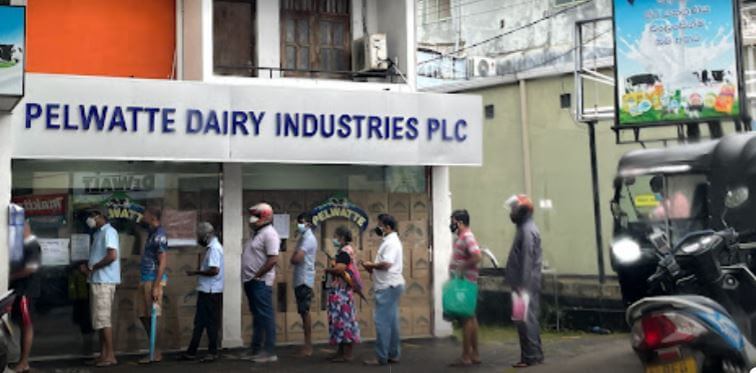 මිරිහානේ කිරිපිටි පෝලිම: ජනපති කී දේ.. අන්තිමට වෙච්ච දේ.. මිරිහානේ කිරිපිටි පෝලිම: ජනපති කී දේ.. අන්තිමට වෙච්ච දේ..