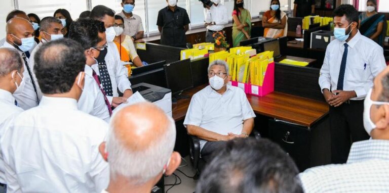 රාජ්ය නායකයෙක් කවදාවත් පය නොතැබූ තැනකට ජනපති හදිසියේම යයි රාජ්ය නායකයෙක් කවදාවත් පය නොතැබූ තැනකට ජනපති හදිසියේම යයි