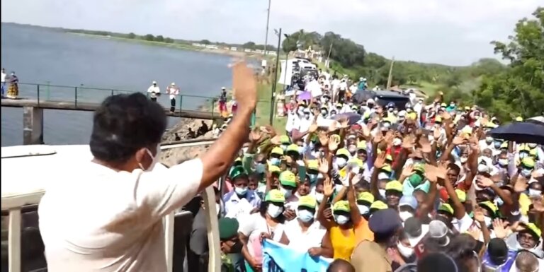 “ආණ්ඩුව කියූ කයිවාරුවල හැටියට ඇමරිකාවටත් ආර්ථිකේ ගැන ටියුෂන් දෙයි කියලා හිතුණේ”- විපක්ෂ නායක